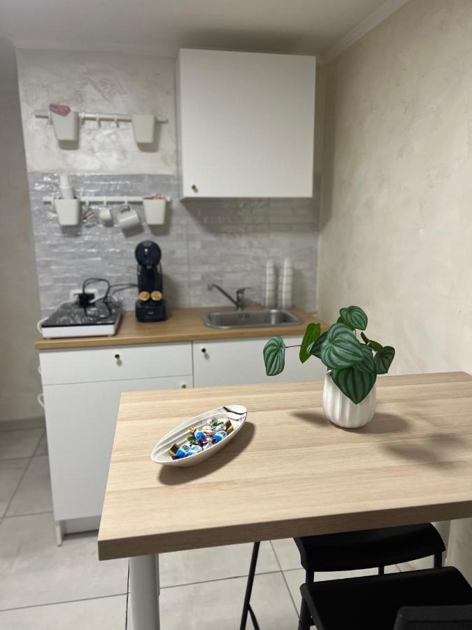 Maison Sabale' Apartment Napoli Bagian luar foto